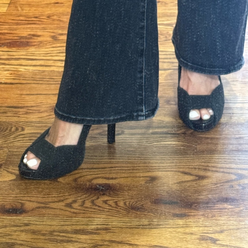 BCBG MAXAZRIA Elegant Black Peep-Toe Heels - Picture 11 of 13
